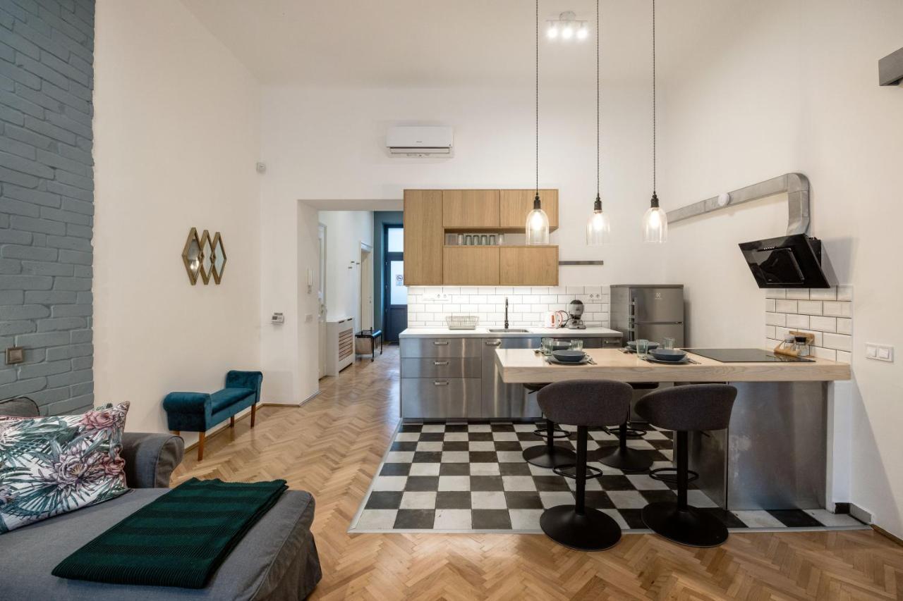 Industrial Fantasy Apartment Βουδαπέστη Εξωτερικό φωτογραφία