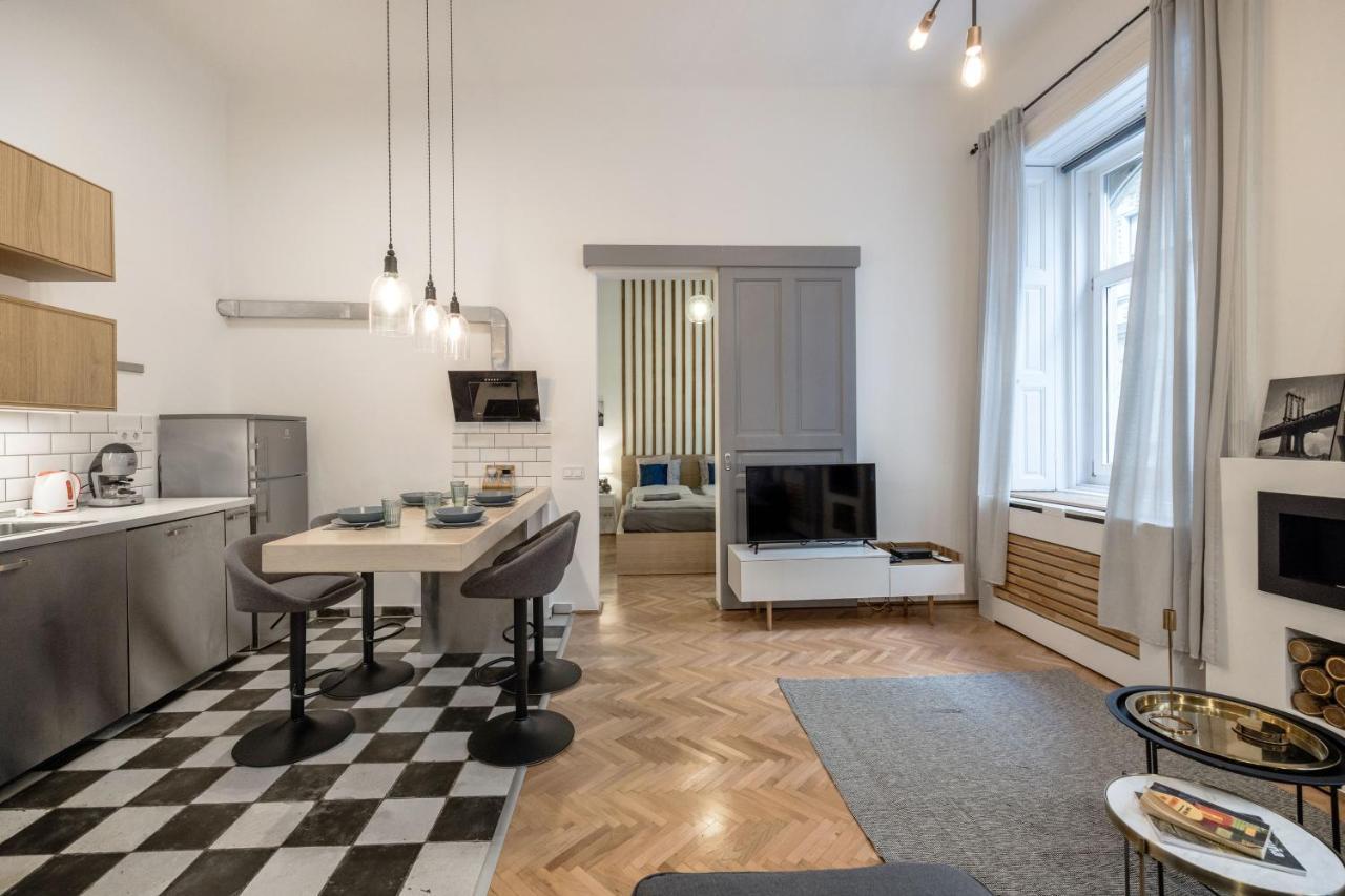 Industrial Fantasy Apartment Βουδαπέστη Εξωτερικό φωτογραφία